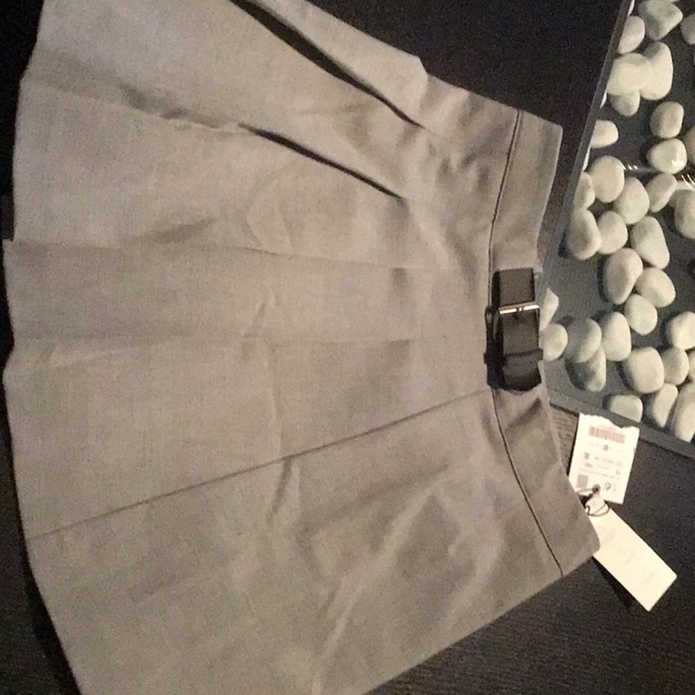 Girls fashion skirt